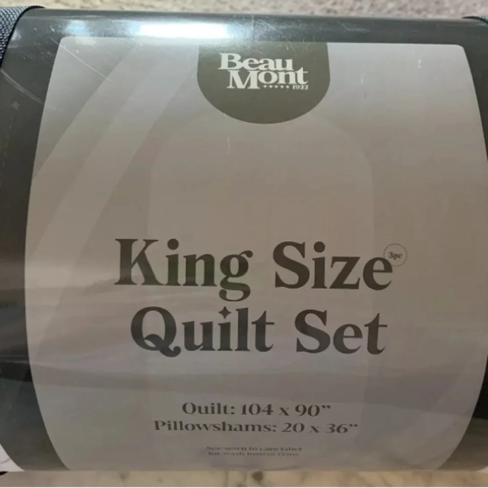Beaumont King Size Quilt & Pillow Shams Set Black & White Design NEW (Q222)